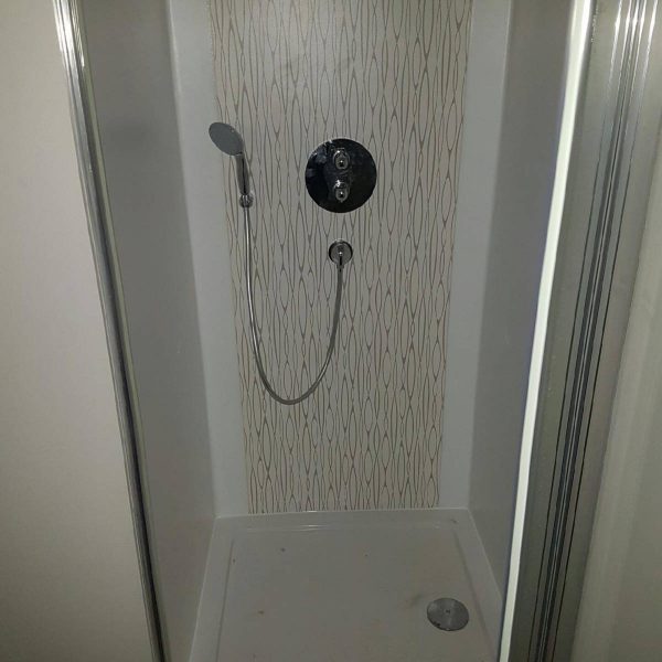 RESIZED_20161207_1555141 600X600 | Nicolas Heinimann Habillage de douche Sélestat 2