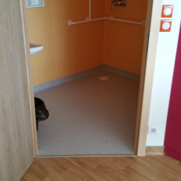 NICOLAS HEINIMANN 24 600X600 | Nicolas Heinimann Habillage de douche Ensisheim 7