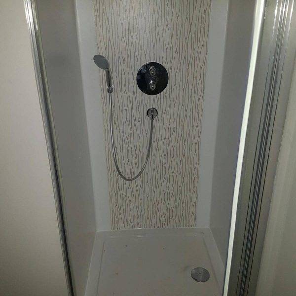 RESIZED_20161207_1555141 600X600 | Nicolas Heinimann Habillage de douche Sélestat 2