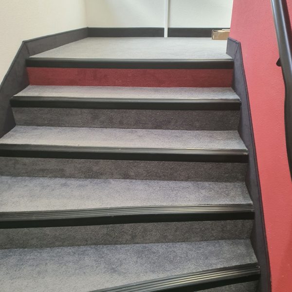 20201106_091742 002 600X600 | Nicolas Heinimann Habillage d’escalier Sélestat 13