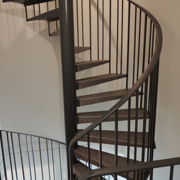IMAGE0000001 003 600X600 | Nicolas Heinimann Habillage d’escalier Wittenheim 6