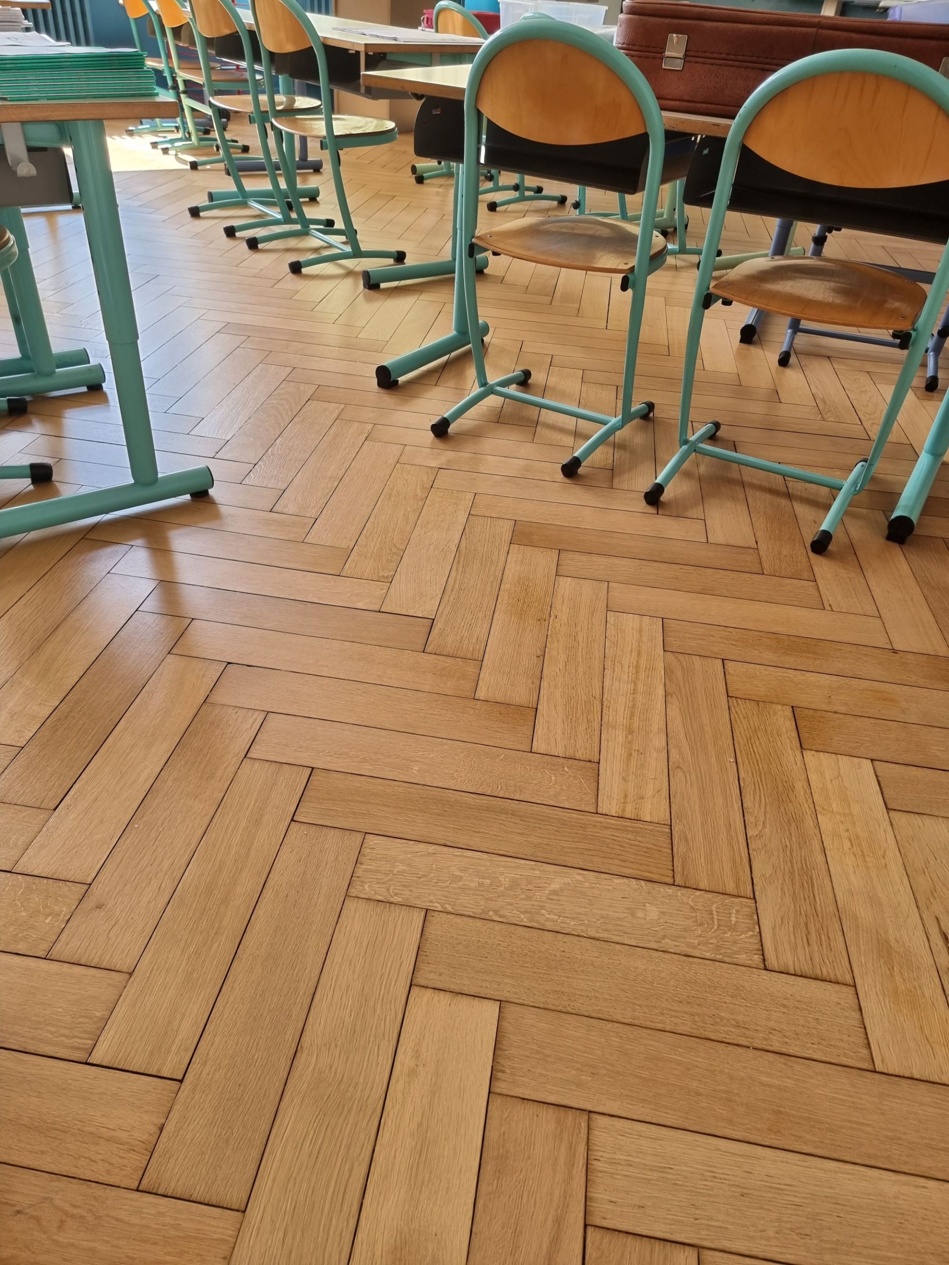 PONçAGE ET VITRIFICATION éCOLE PRIMAIRE ELSENHEIM SCALED | Nicolas Heinimann Découvrez notre prestation à l’Ecole Elémentaire d’Elsenheim Colmar 0